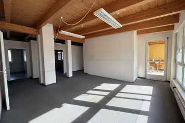Büro-Praxis- Geschäftsräumlichkeiten in Lienz!