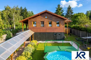Charmantes 3-Zi-Haus mit Pool und großzügigen Nebengebäuden in Wolfsgraben