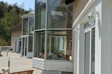 Imposante Villa in wertvoller Lage an der österreichischen Grenze, auf 6000m² Traumgrundstück