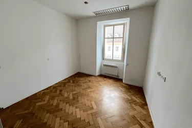 Altbau Starterwohnung/Büro/Praxis in Wolfsberg