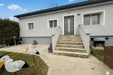 Bungalow-Charme trifft Bastler-Paradies: Modernes Wohnen mit Pool, Garage und eigenem Stadl