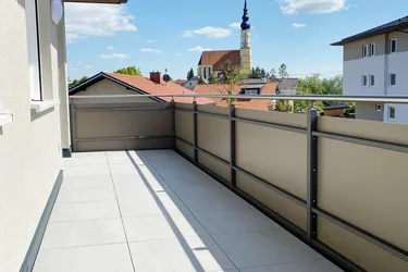 Perfekte Starterwohnung: 2 Zimmer, Balkon &amp; KFZ-Stellplatz / sofort verfügbar