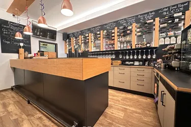 Renommiertes Lokal/Café in top Lage sucht neuen Betreiber!