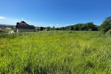Sonniges Baugrundstück
