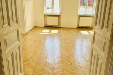 Stilaltbauwohnung mit guter Raumaufteilung (max. Mietdauer bis zu 1 Jahr)