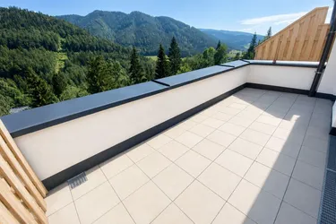 KÜHLE SOMMER IM ZWEITWOHNSITZ! Bergidyll und urbane Top-Infrastruktur vereinen sich hier zu einem Wohntraum!