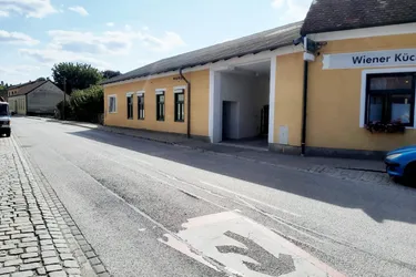 Nur halbe Miete im 1. Jahr! Erstbezug - barrierefreie Praxis oder Büro, neu saniert, mit Einlagerungsraum und Autoabstellplatz