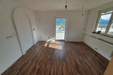 6 Zimmer Mitarbeiterwohnung in Langkampfen!