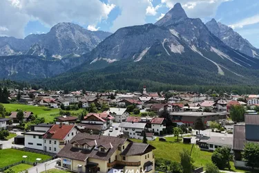 Toplage und Tradition: Charmantes, voll ausgestattetes Hoteljuwel unter der Zugspitze - Ehrwald!