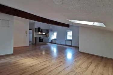 Dachgeschosswohnung mit Balkon