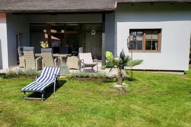 Expose Niedliches Einfamilienhauses mit großem Grundstück in Fahrafeld