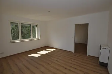 Neu sanierte 3-Zimmerwohnung in zentrumsnaher Lage