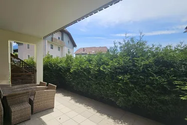 Sehr gepflegte 3-Zimmer-Eigentumswohnung mit Terrasse und Gebirgsblick in beliebter Lage