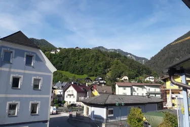 Top gepflegte, möblierte Garconniere mit Gebirgsblick in zentraler Lage, auch für Anleger!