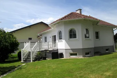 Top-gepflegtes Einfamilienhaus mit Niveau in ruhiger Ortslage!