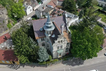 2 Wohnungen in stilvoller Villa in Bestlage von Baden