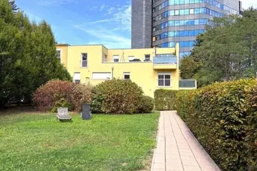 Hochwerige, sonnige und freundliche 3 - Zimmer Neubauwohnung – mit Balkon und Gartenmitbenützung!