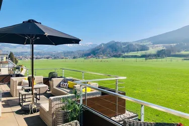 Stilvolle Penthouse-Wohnung mit Panoramablick in Ebbs