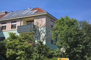 *Ruhelage und Grünblick +Neuwertige lichtdurchflutet Terrassenwohnung+ BJ 1995 +Nahe Zentrum in Eisenstadt+4 Zimmer auf 103m², Loggia, Garage, Kamin+