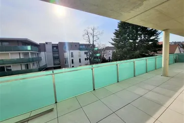 Expose Erstbezug! Exklusive Mietwohnung (48m²) mit überdachter Terrasse mit Weitblick in Fürstenfeld!