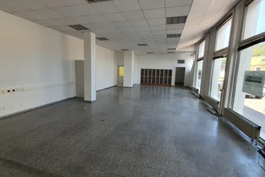 Nähe Auge Gottes - Geschäftslokal mit großzügigen Schaufensterflächen