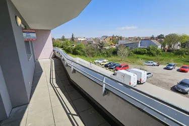Geförderte Genossenschaftswohnung im 2. Liftstock mit Loggia &amp; Tiefgaragenparkplatz (Top 14)