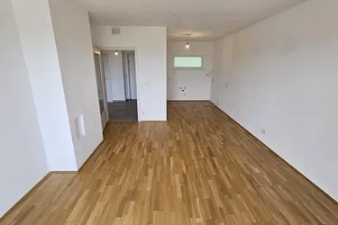 Zu Beginn NUR ca. € 5.000,-- FB / Geförderte Genossenschaftswohnung im 2. Liftstock mit Loggia &amp; Tiefgaragenparkplatz (Top 13)