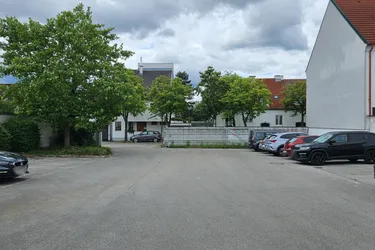 PARKPLÄTZE möglich - Großzügige Büro-/ Schulungsflächen nähe "Auge Gottes" (Top 8, 6 &amp; 2)