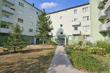 BEZUGSFERTIGE, moderne Eigentumswohnung mit Terrasse / Loggia in zentrumsnaher Lage