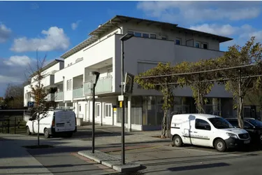 Zentrales Geschäftslokal zur Miete 