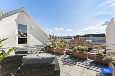 Eleganz trifft Weitblick - klassisches Penthouse mit Charakter