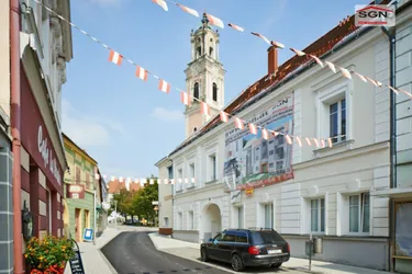 Stundungsvariante 50 % Anzahlung : Wunderschöne 3 Zimmer-Altbauwohnung im Zentrum Balkon und Miete-Kaufoption