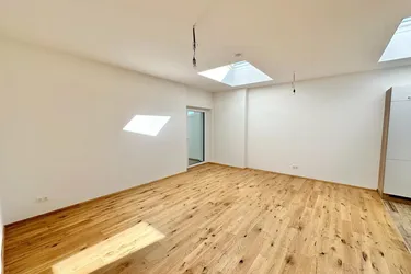 PROVISIONSFREI für den Käufer - Geräumige Wohnung in zentraler Lage!
