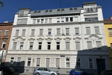 Sehr charmante Altbauwohnung in TOP-Lage