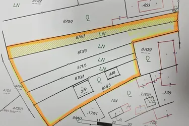 Schönes Baugrundstück für Wohnbau - ideal auch für Bauträger und Tierliebhaber