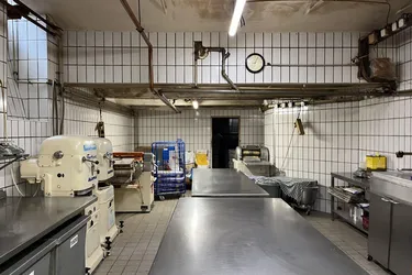 Bäckerei oder Lebensmittelherstellung möglich, mit Kundenfrequenz und Verkaufslokal auch für Catering, Lieferküchen uvm.