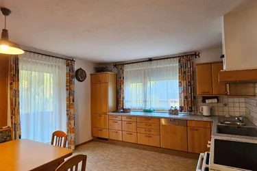 Flirsch: Leistbares Wohnhaus mit Potential und viel Platz!