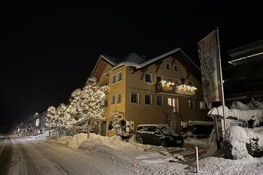 Appartementhaus mit Potential, nahe Talstation von Skigebiet!