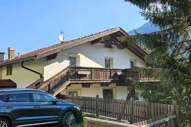 Wohnhaus mit drei kleinen Wohneinheiten - großes Potential!