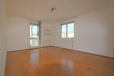 Expose Gemütliche 2-Zimmer-Wohnung mit Balkon und Tiefgaragenplatz