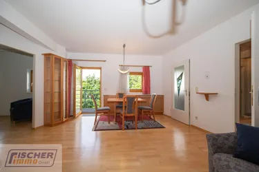 2 Zimmer-Wohnung mit Balkon und Garage im Zentrum von Baden