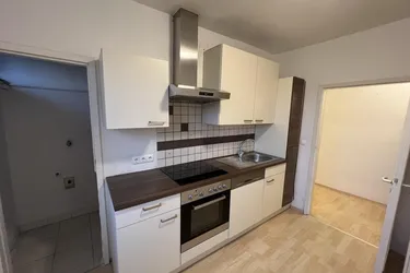 FÜR ANLEGER - 3 Zimmerwohnung - Balkon - PKW Stellplatz