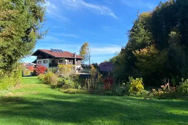 SEEHAM | Idyllisches Grundstück mit Altbestand am Ortsrand