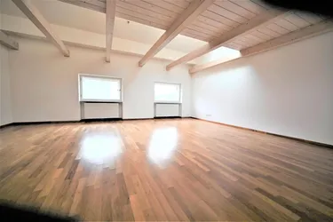 Expose ANDRÄVIERTEL | Große Maisonettewohnung mit herrlichen Aussichten_T11
