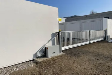 NEUE GARAGENBOXEN ! - 2,22M EINFAHRTSHÖHE ! ELEKTRISCHES KIPPTOR - FERNBEDIENUNG- VIEDEOÜBERWACHUNG!
