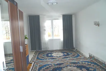 Sanierungsbedürftige 2-Zimmer-Wohnung mit traumhaftem Blick auf den Schweizergarten