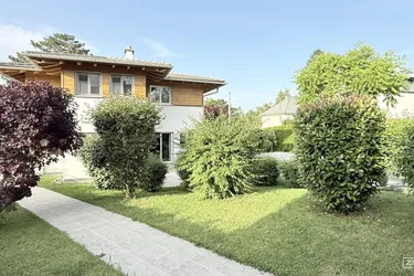 Exklusive Doppelhaushälfte mit beheiztem Pool auf 516 m² in Bestlage von Hietzing | ZELLMANN IMMOBILIEN