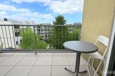 Dachgeschossperle - 3 Zimmer mit Terrasse in Ruhelage | ZELLMANN IMMOBILIEN