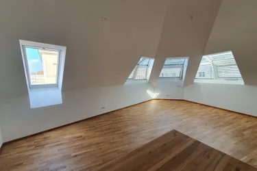 Sonnige Dachterrassenwohnung - Klimatisiert - Top Zustand - nähe U3
