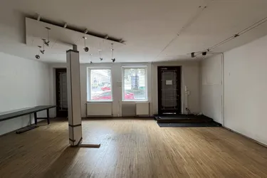 # SQ - BÜRO/PRAXIS/ATELIER AUF 2 EBENEN DIREKT AUF DER BÖRSEGASSE - ca. 270m²